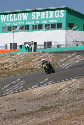 media/Apr-20-2025-AHRMA (Sun) [[393a79c373]]/Race/Group 1/Turn 4b/